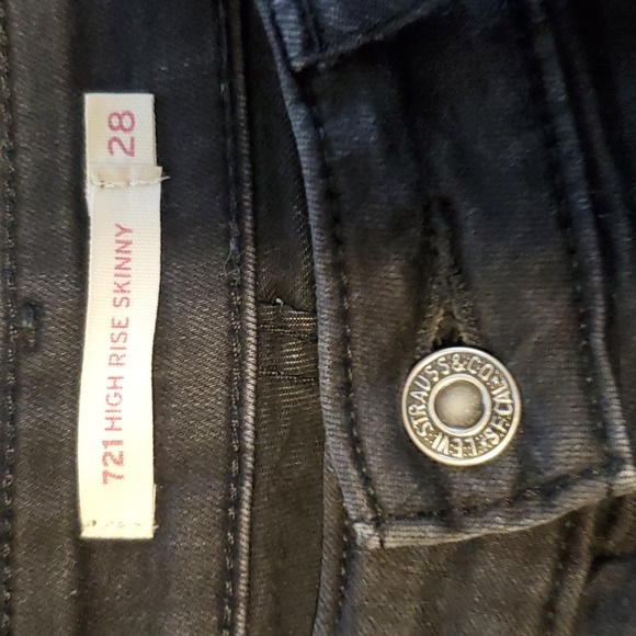 Levi Strauss 721 High Rise Skinny Black Jeans - Picture 4 of 5